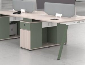 4 Seater Office Workstation